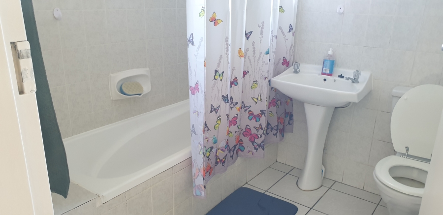 To Let 2 Bedroom Property for Rent in Kabega Park Eastern Cape